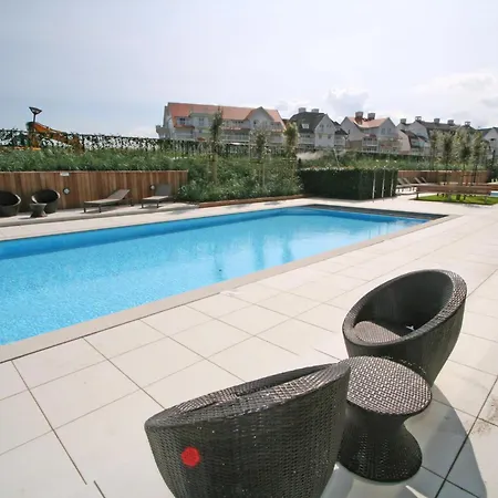 Emilia 0206 P104 니우포르트