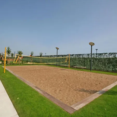 Emilia 0206 P104 شقة نيوبورت